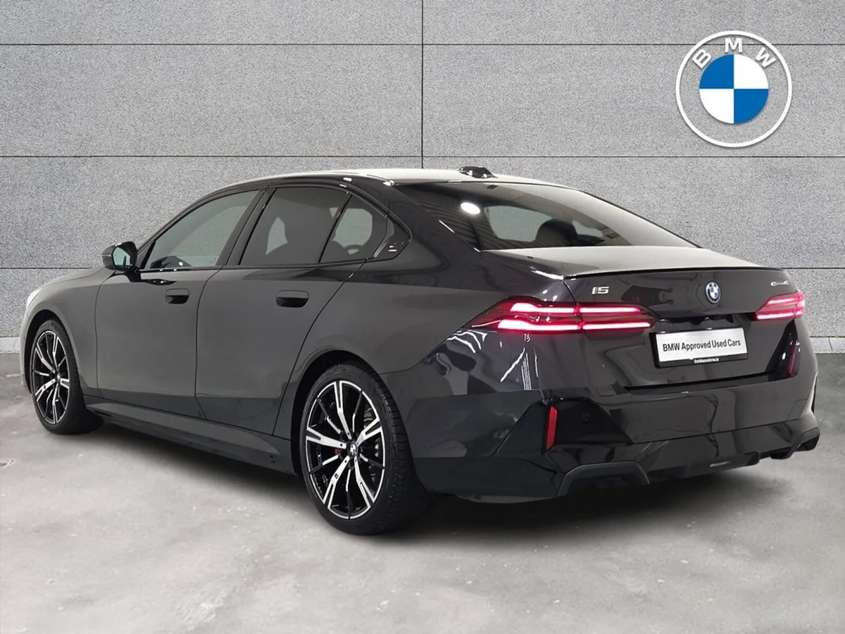 BMW i5 eDrive40 M Sport Pro Saloon - Image 2