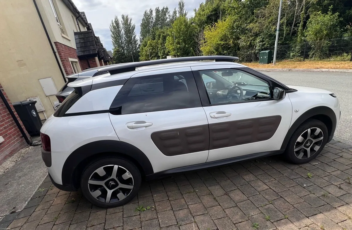 Citroen C4 Cactus T. Belt new, A. Auto/A. Carplay - Image 4