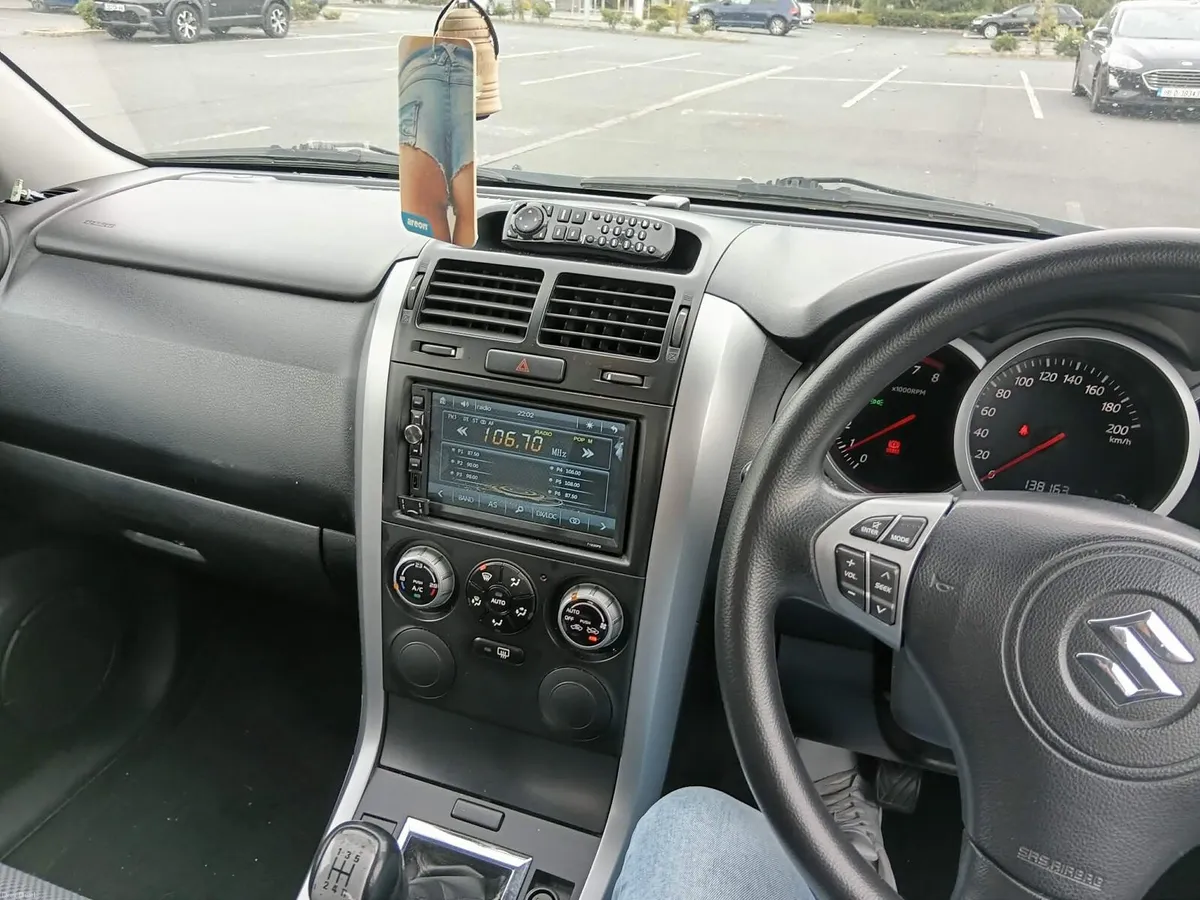 Suzuki Vitara - Image 6