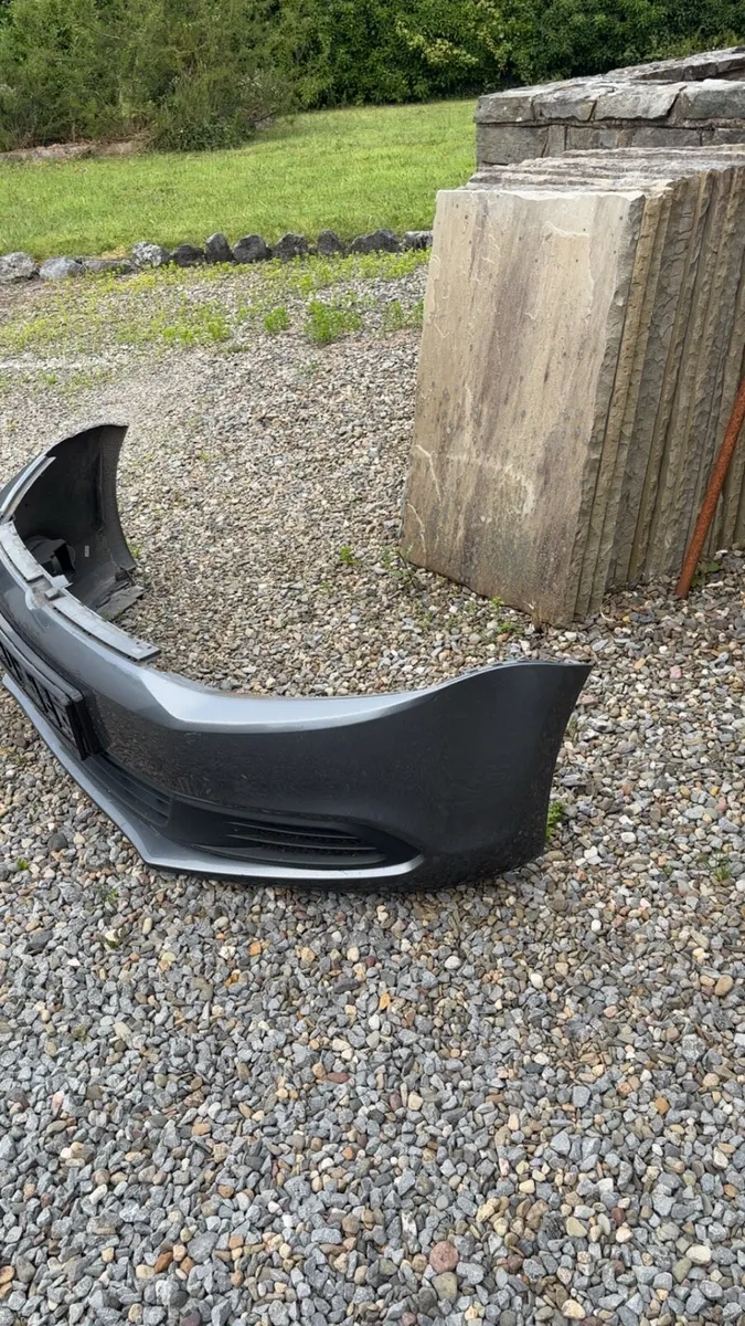 Mk6 Jetta bumper - Image 1