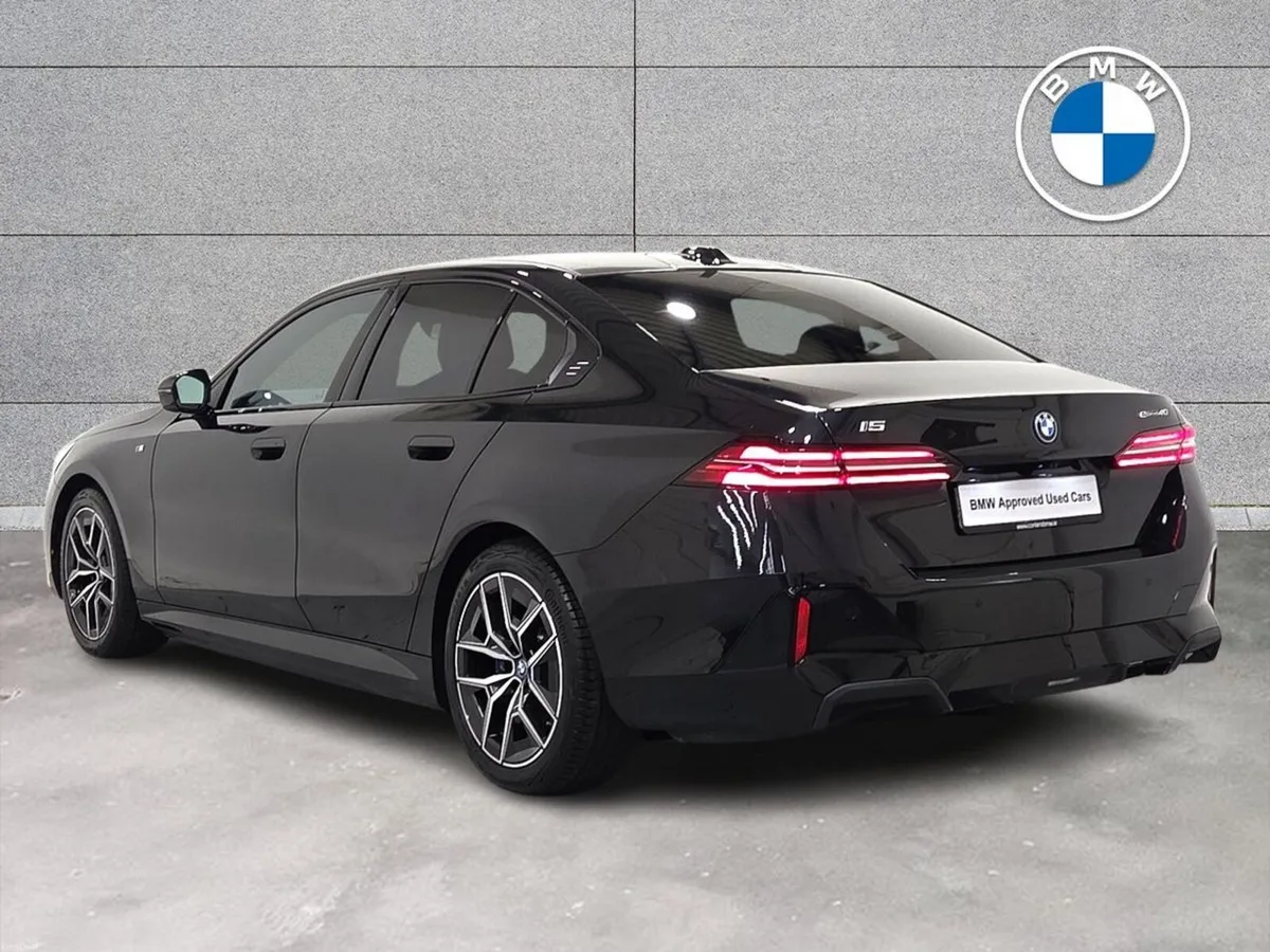 BMW i5 eDrive40 M Sport Saloon - Image 2