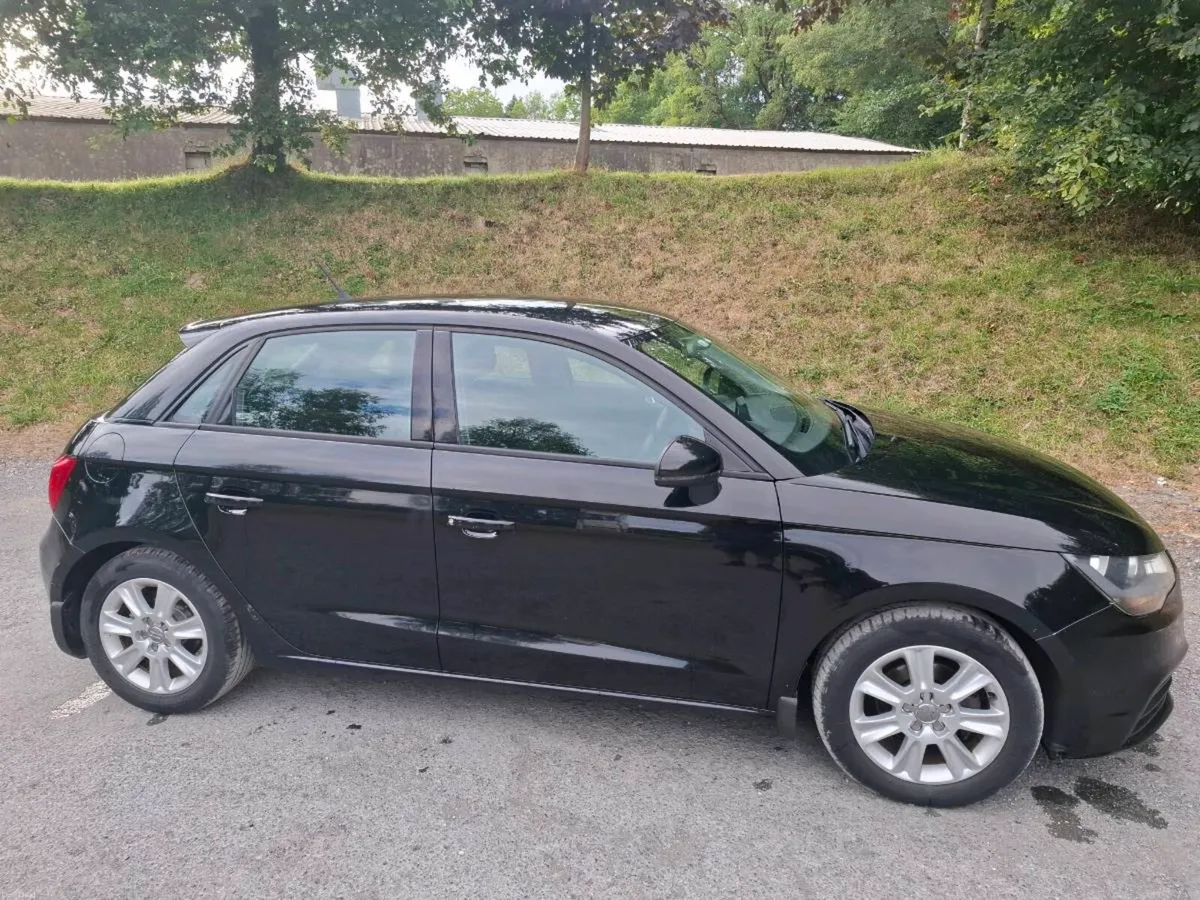 Car - Image 5