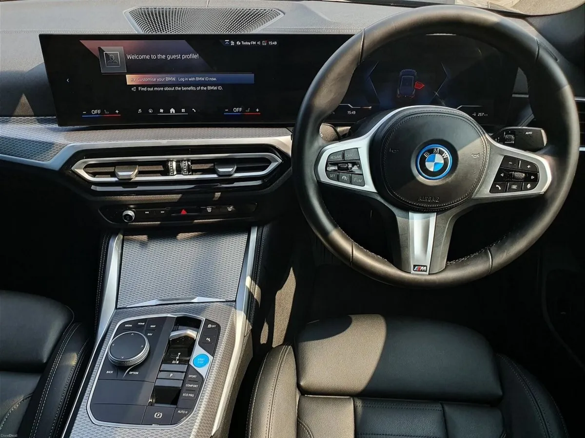 BMW i4 eDrive35 M Sport - Image 5