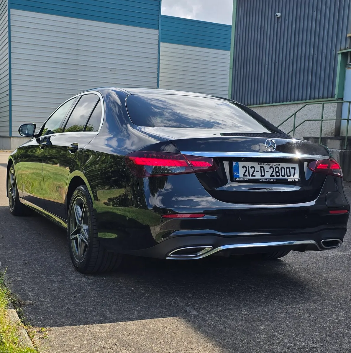 Mercedes E 300de Amg line  EQ Power - Image 5