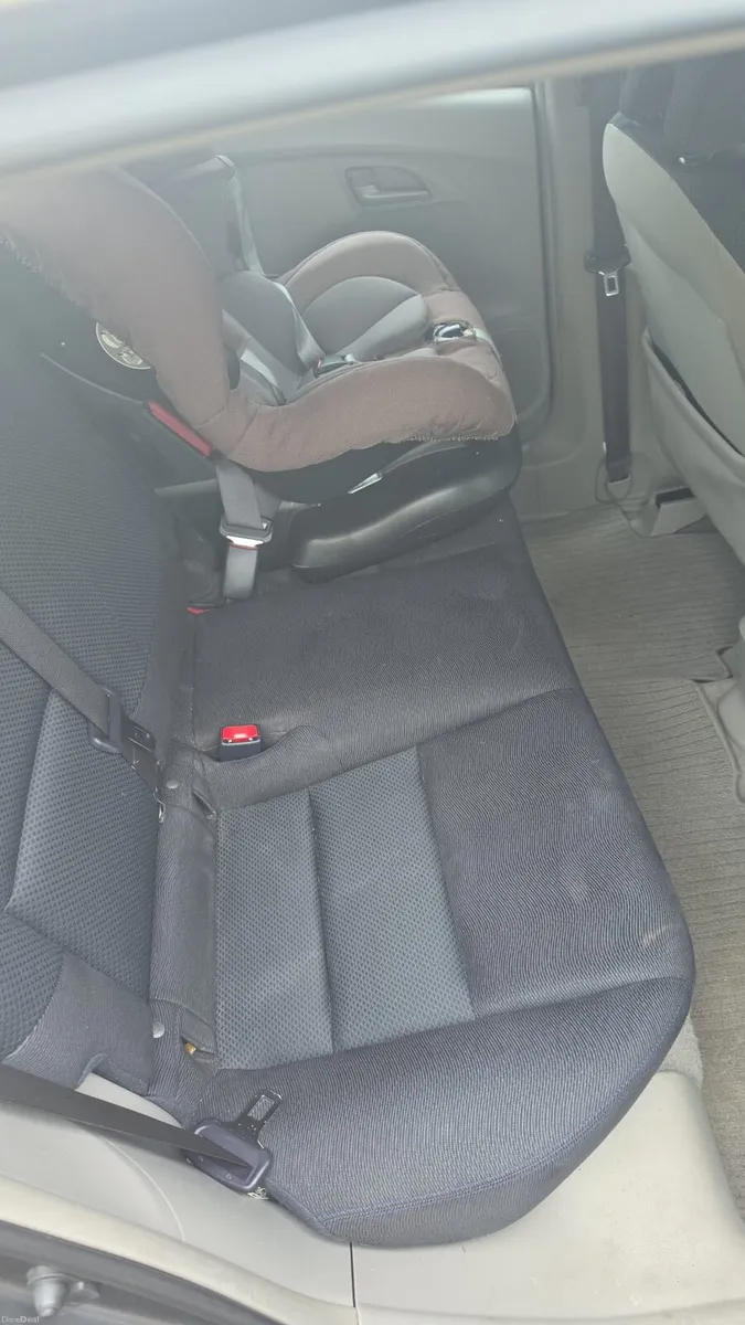 Car - Image 6