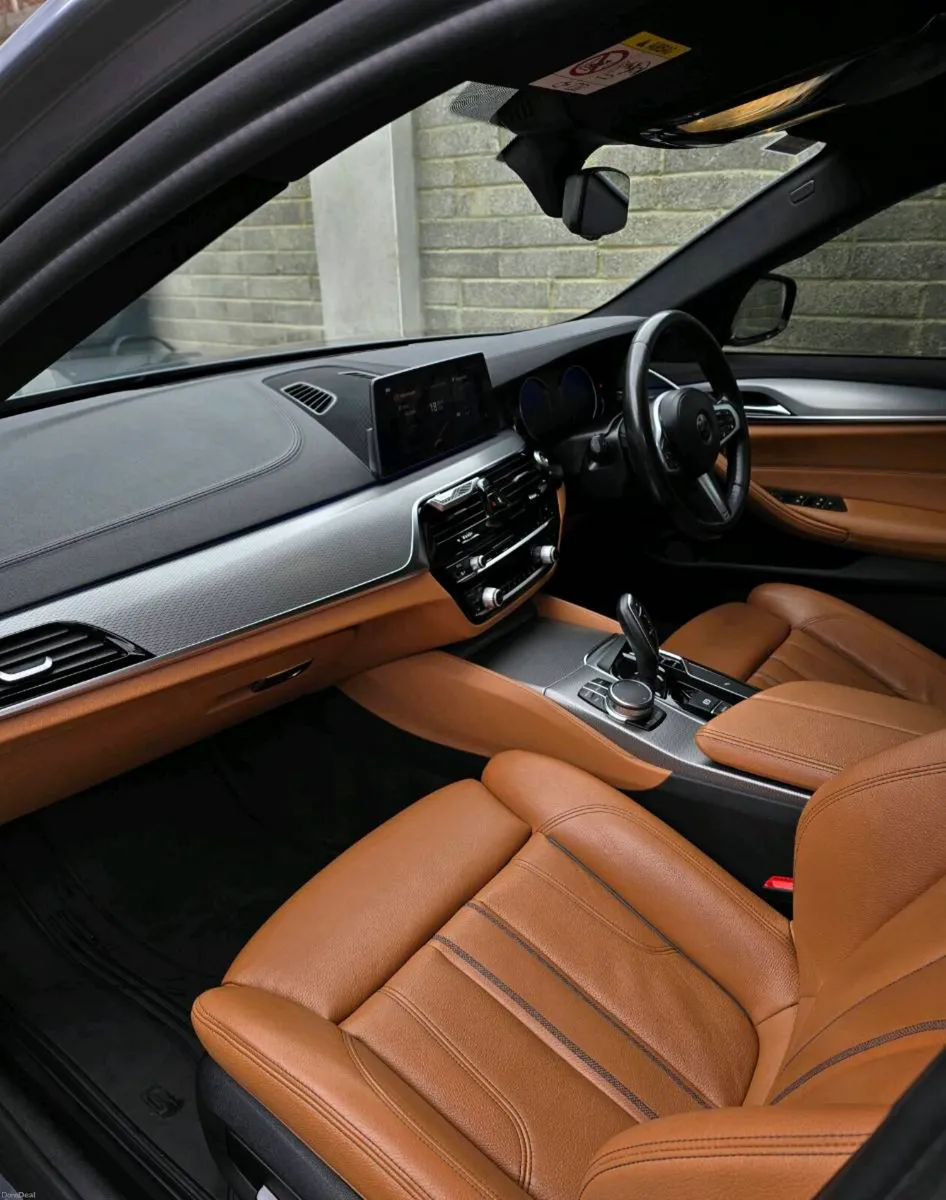 BMW 520D G31 M SPORT - Image 4