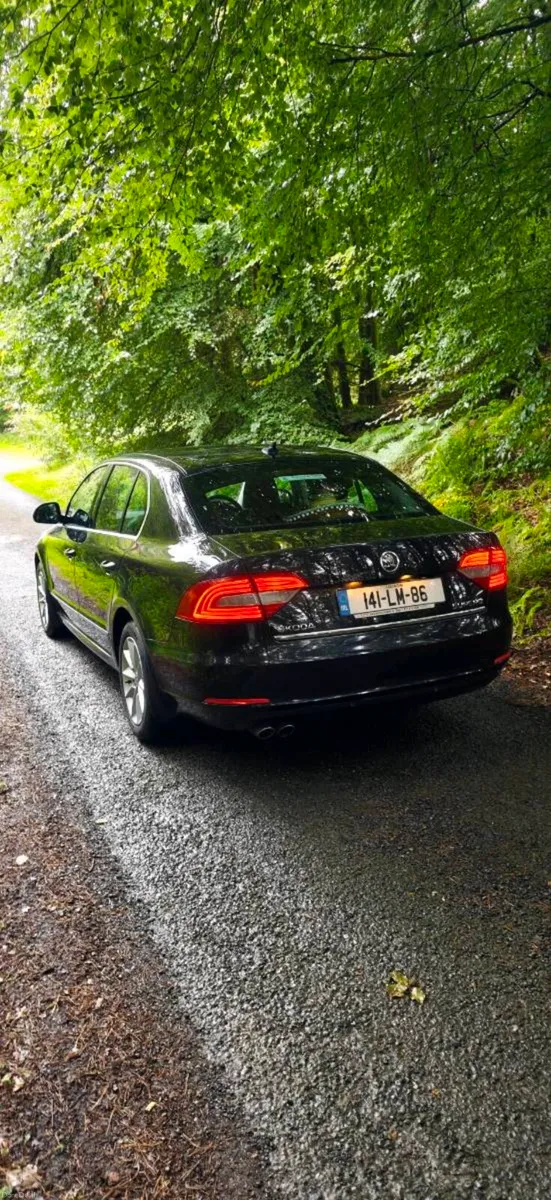 Skoda Superb 2014 - Image 3
