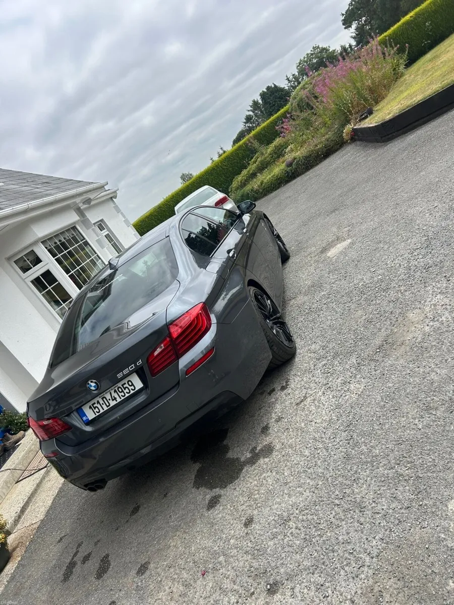 BMW 5-Series 2015 - Image 6