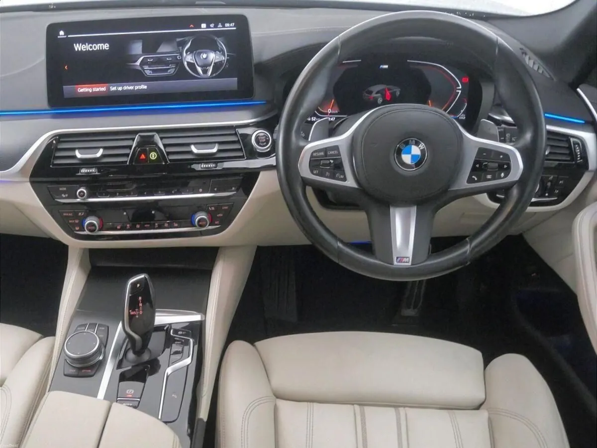 BMW 5-Series 520d M Sport Touring - Image 5