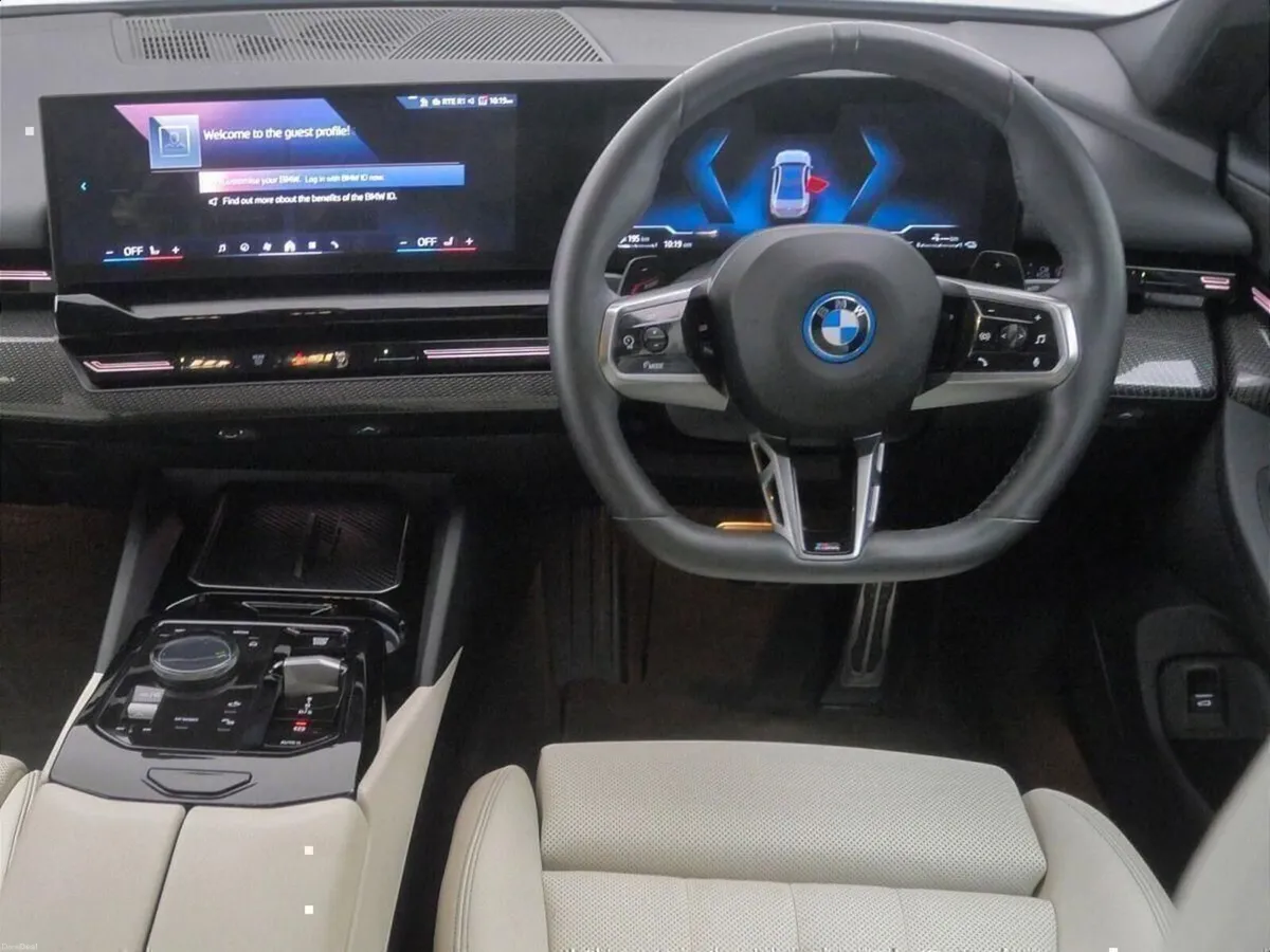 BMW 5-Series 530e M Sport Saloon - Image 5