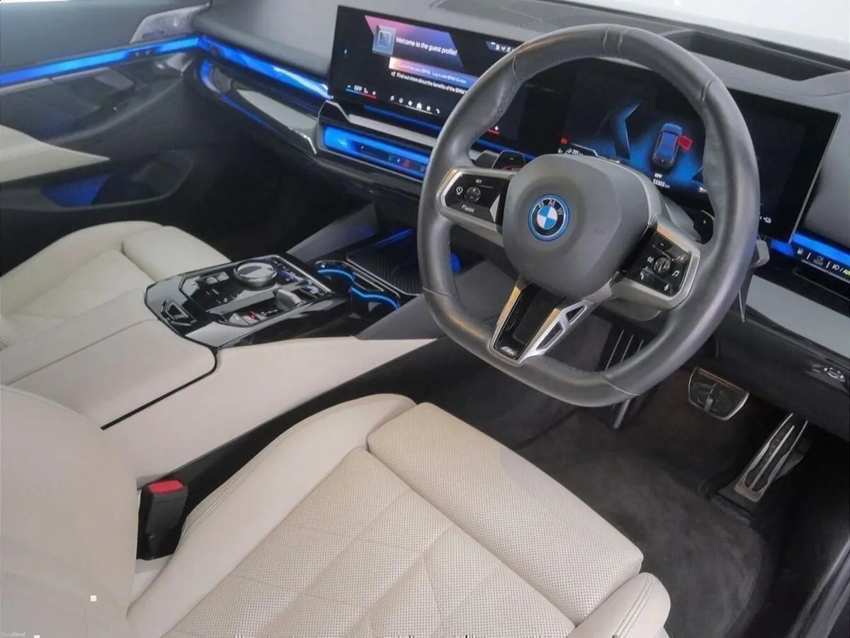 BMW 5-Series 550e xDrive M Sport Pro Saloon - Image 6