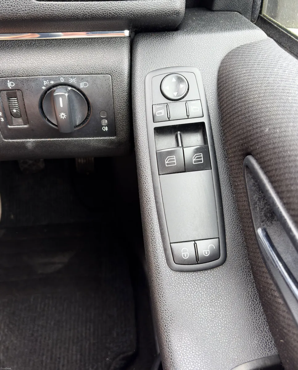 Mercedes-Benz B-Class 2010 1.5 Petrol new nct 1/27 - Image 5