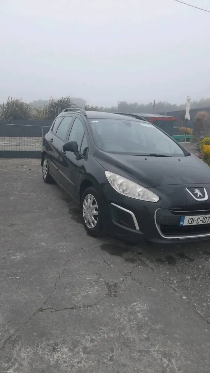 car - Image 3