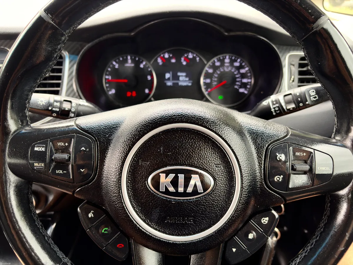 Kia Carens 2017 1.7 Diesel Automatic new nct 8/27 - Image 5