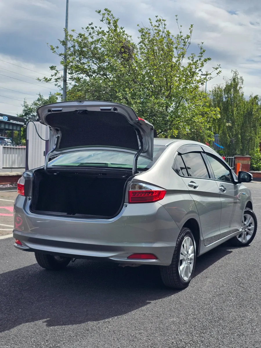 Honda Grace 2015 Automatic - Image 4