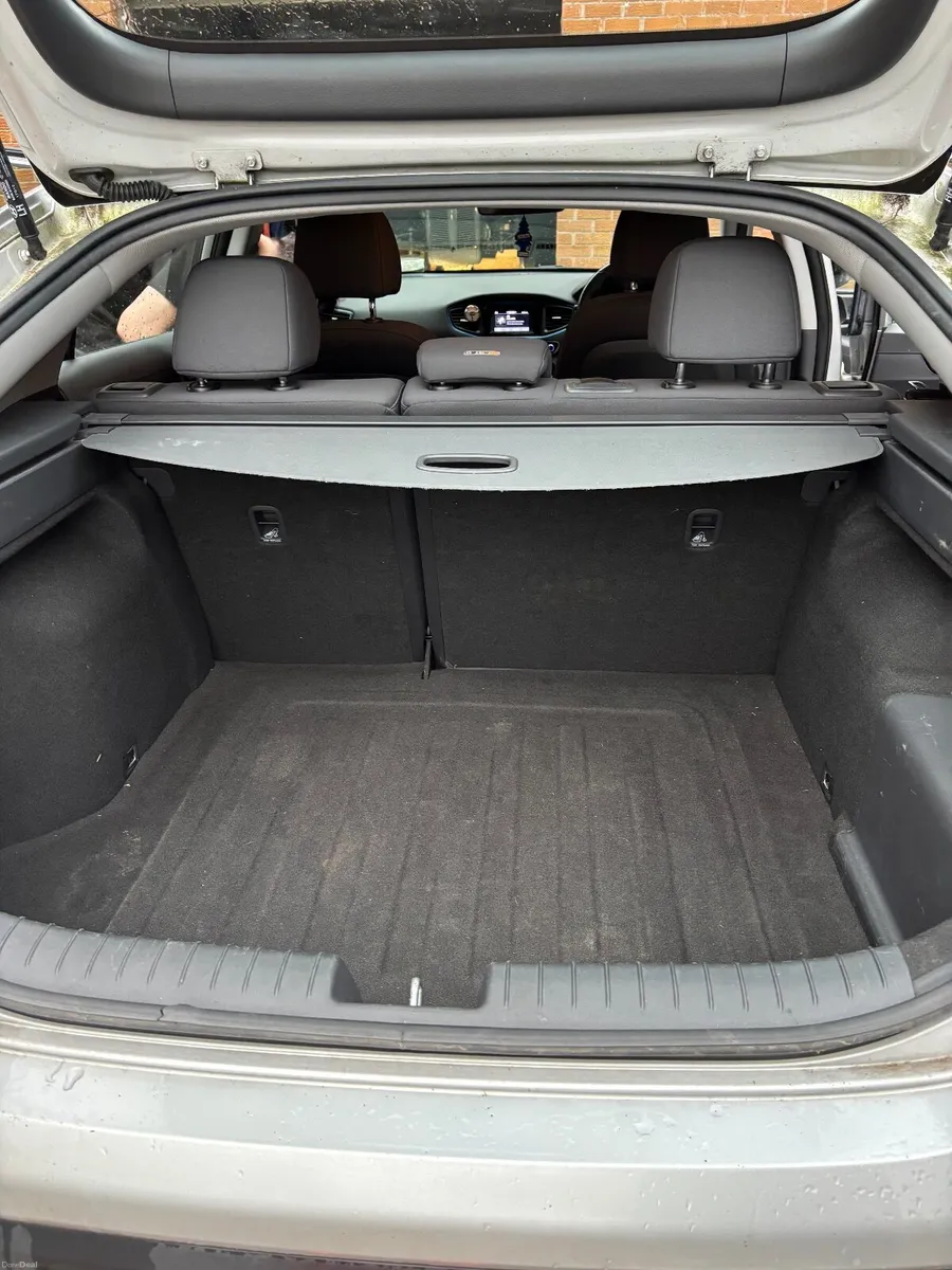 Hyundai IONIQ 2018 - Image 3