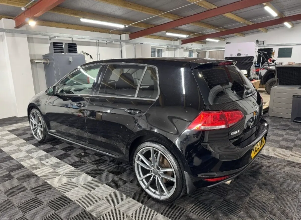 VOLKSWAGEN GOLF 1.6TDI Bluemotion Tech Match - Image 3