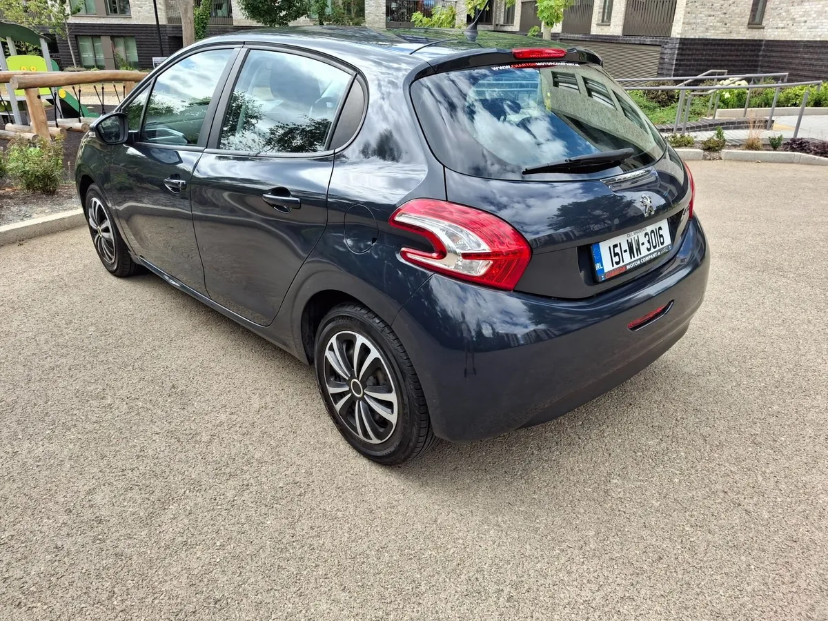 Peugeot 208 2015 1.0l petrol - Image 5