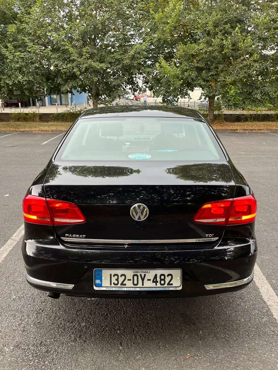 Car - Image 4