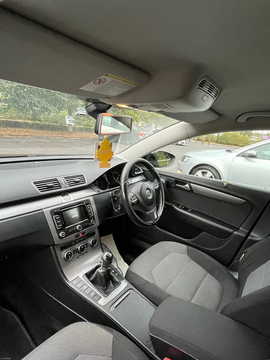 Car - Image 6