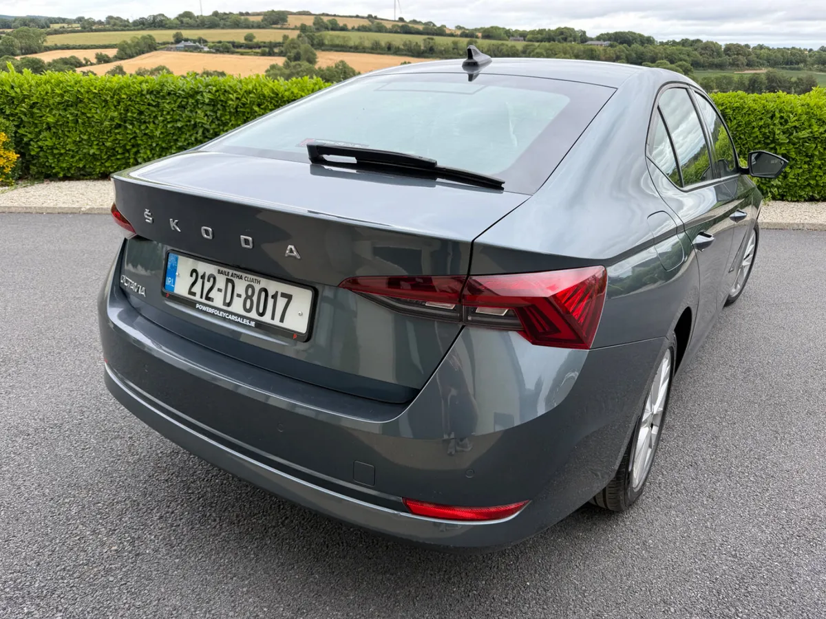 2021(212) Skoda Octavia Ambition 2.0 Diesel 115hp - Image 3
