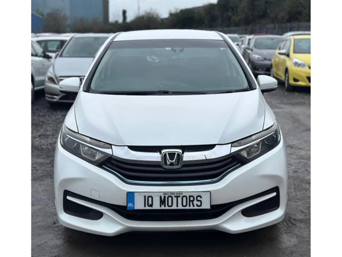 Honda Shuttle 1.5L Petrol-Hybrid Estate Automatic - Image 2