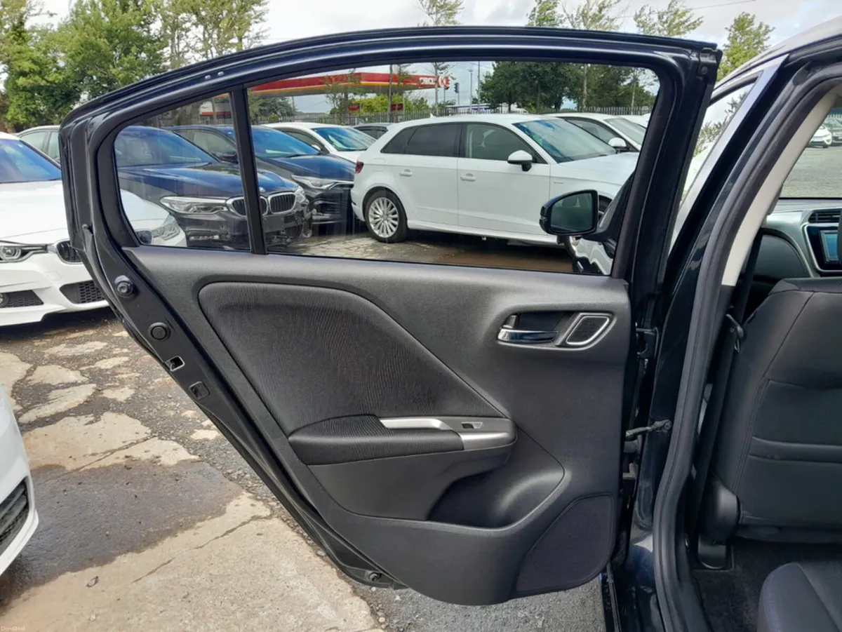 Honda Grace 1.5 Petrol HYBRID EX SPECIAL STYLE - A - Image 4