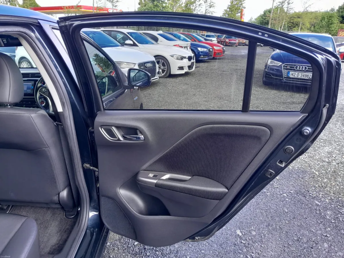 Honda Grace 1.5 Petrol HYBRID EX SPECIAL STYLE - A - Image 5