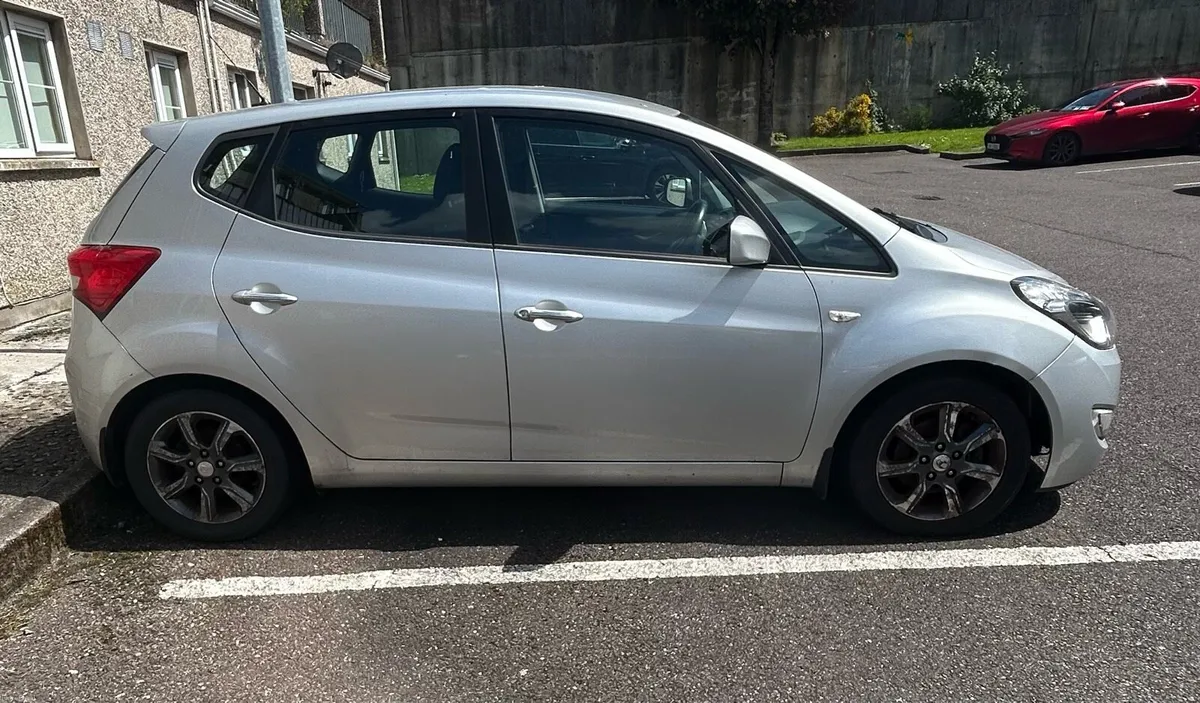Hyundai IX20 petrol deluxe 5dr 2015 - Image 5