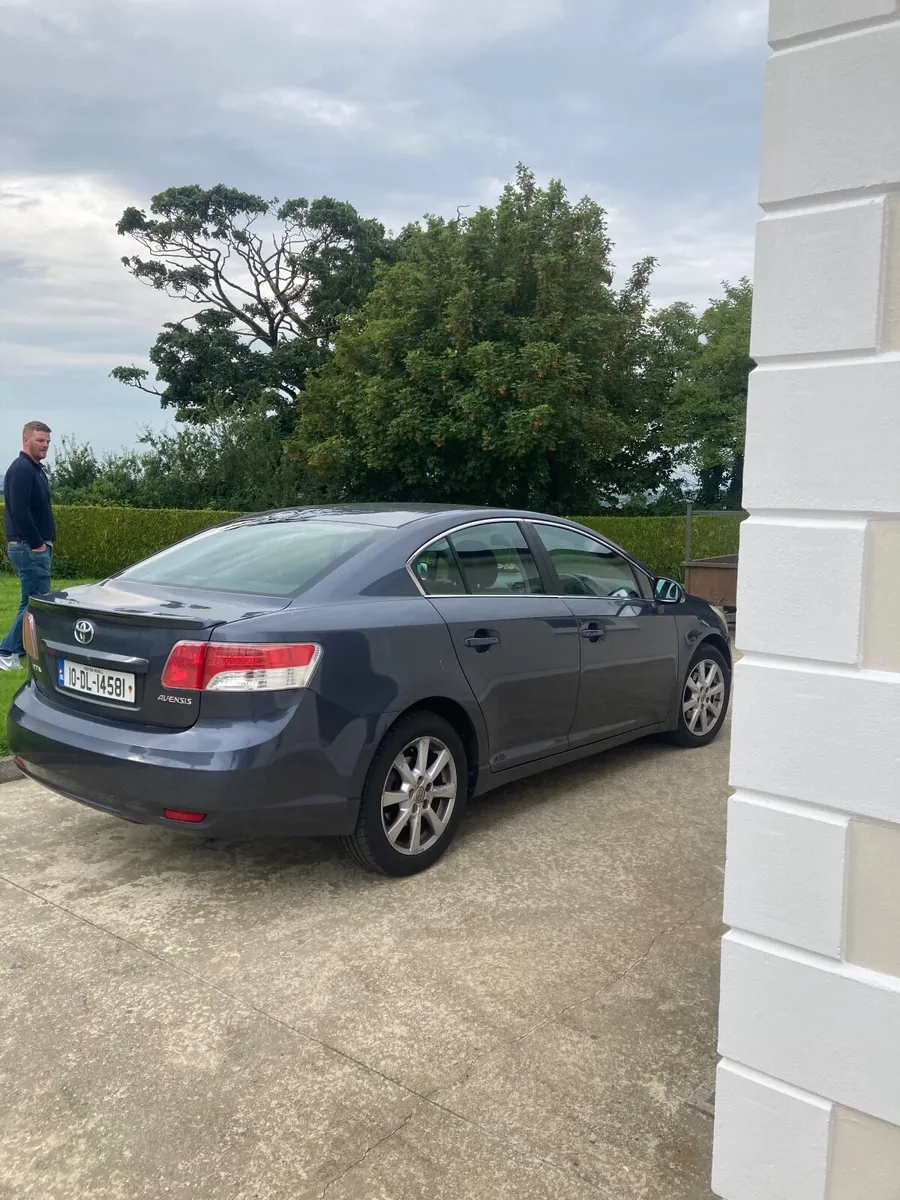 Toyota Avensis 2010 - Image 4