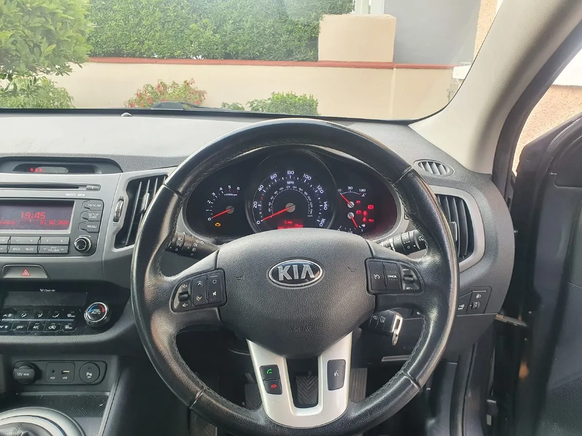 14 mth NCT- 2015 Kia Sportage 1.7L D-v low mileage - Image 6