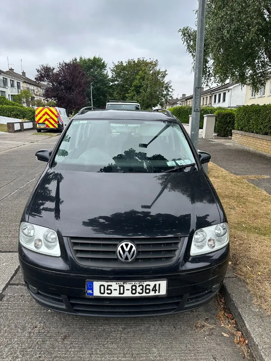 VW TOURAN 1.6 Petrol 7 SEATER COMFORTLINE - Image 4