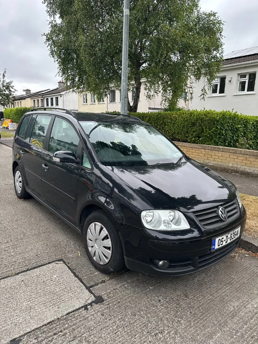 VW TOURAN 1.6 Petrol 7 SEATER COMFORTLINE - Image 1
