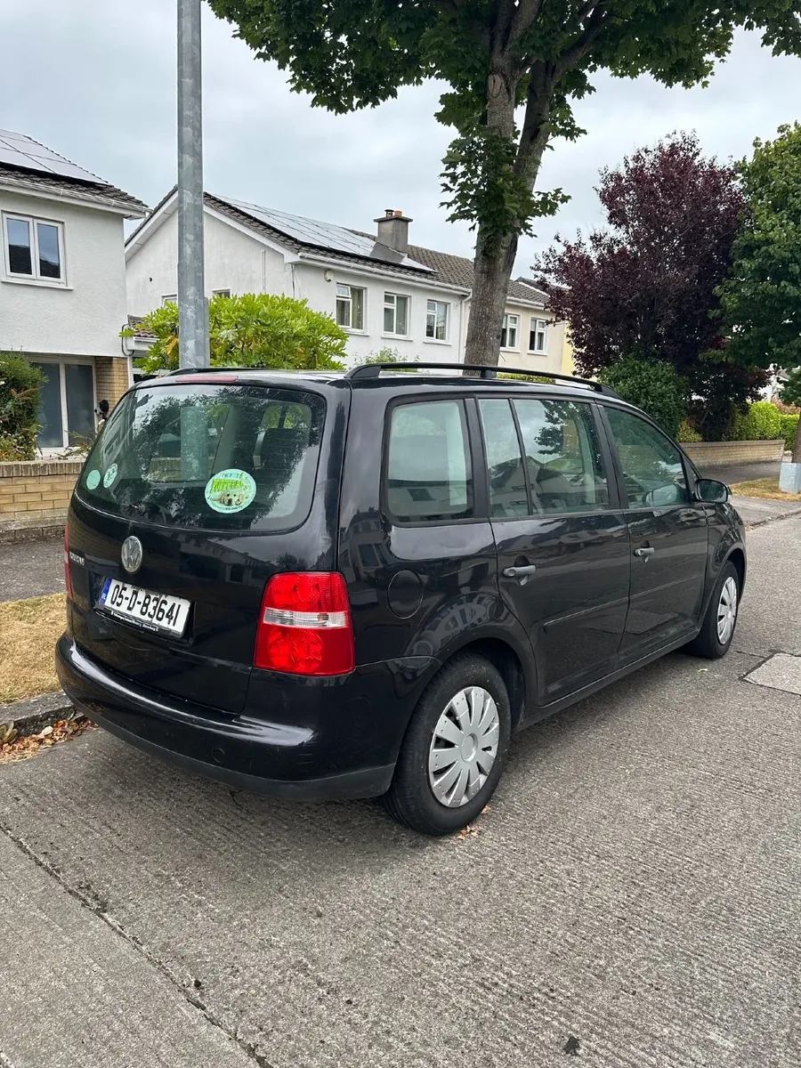 VW TOURAN 1.6 Petrol 7 SEATER COMFORTLINE - Image 5