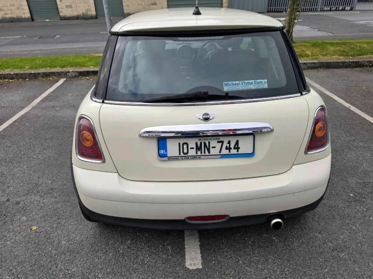 2010 Mini One - Image 2