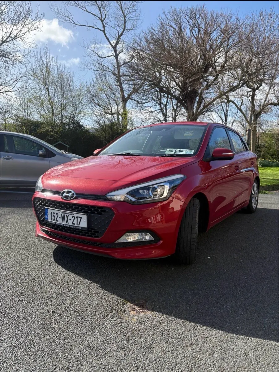 Hyundai i20 petrol 2015 - Image 2