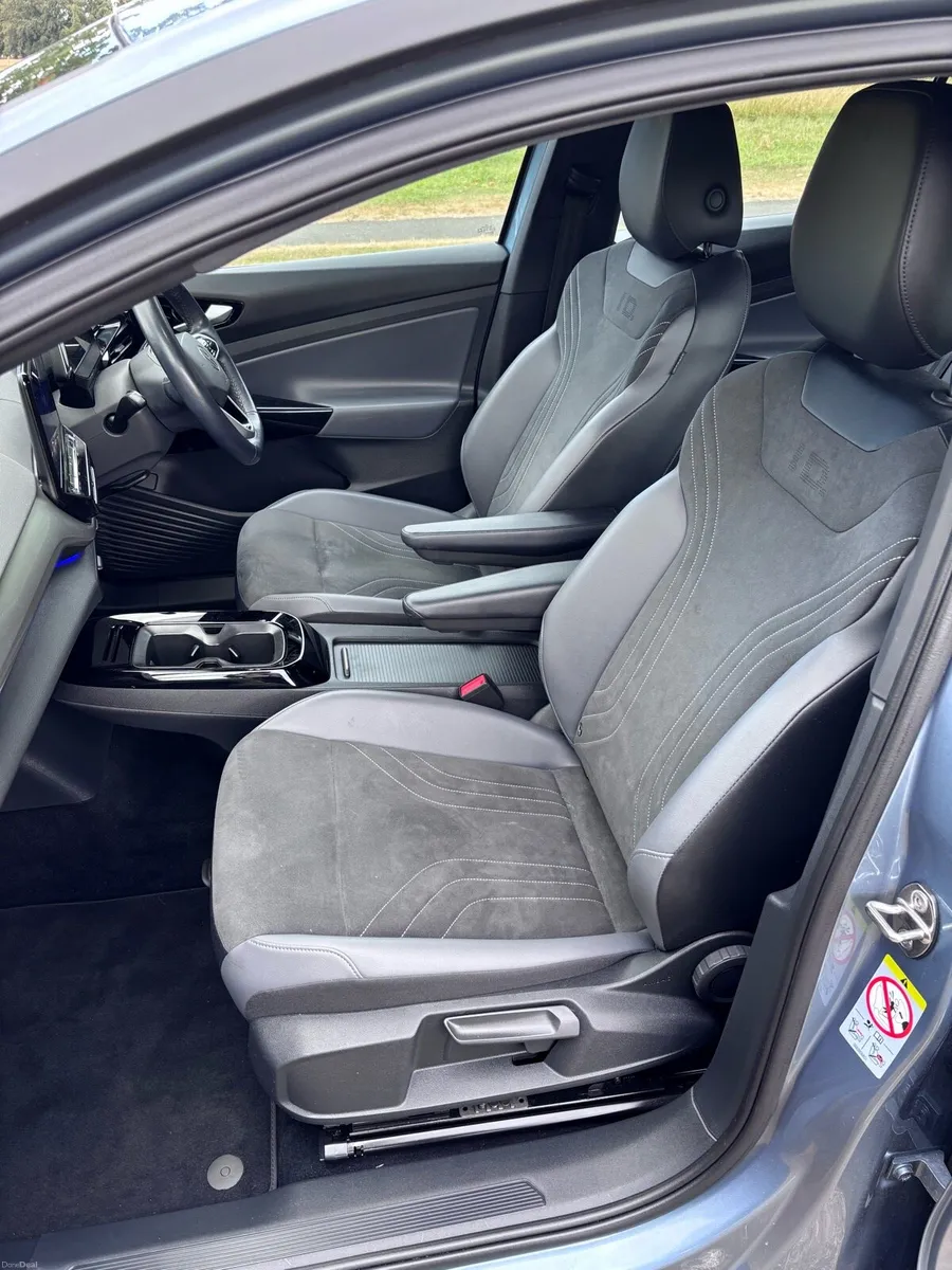 2022 Volkswagen ID.4 Life Pro 77kWh 174BHP - Image 6
