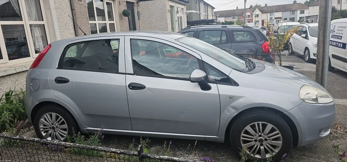 Fiat Grande Punto 1.2 Sport 5DR, 2010 - Image 6