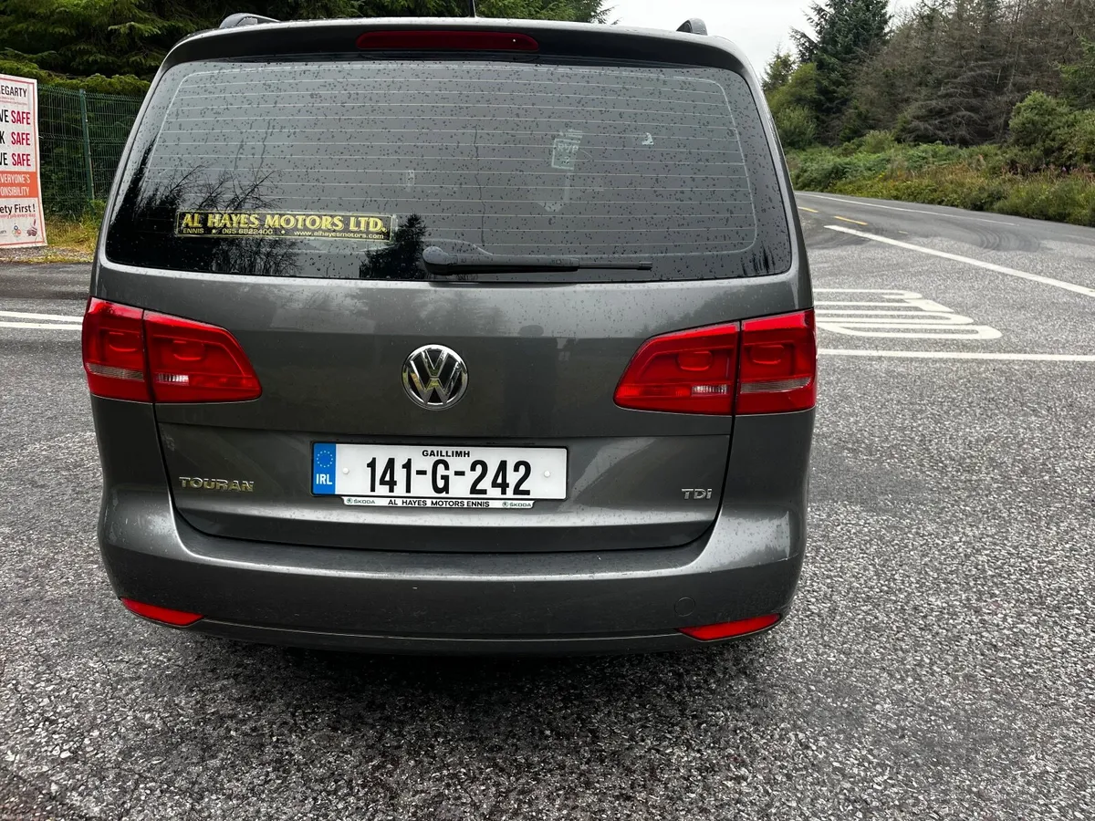 Volkswagen Touran 2014 - Image 4