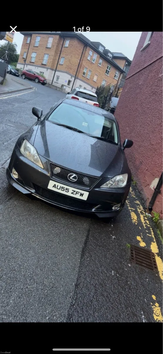 Lexus is250 - Image 1