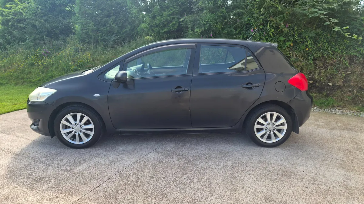 07 AURIS - NEW TYRES & BRAKES, NCT 03/27 TAX 01/27 - Image 2
