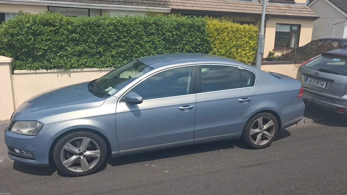Volkswagen Passat 2012 - Image 4