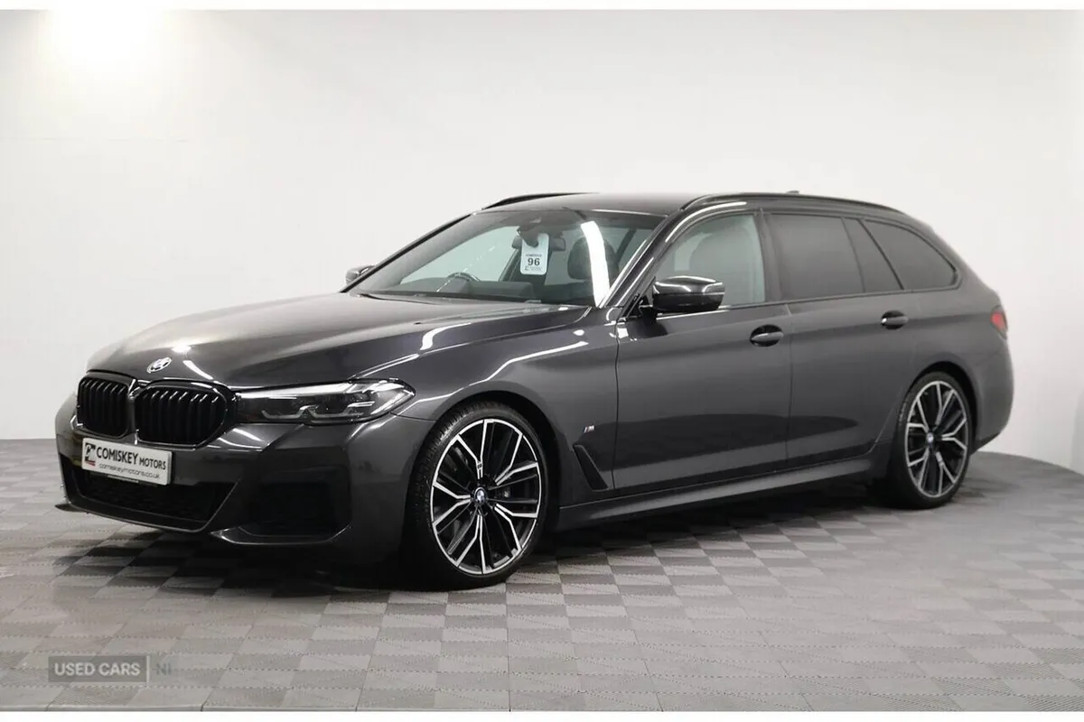 BMW 5-Series 520d MHT M Sport - Image 4