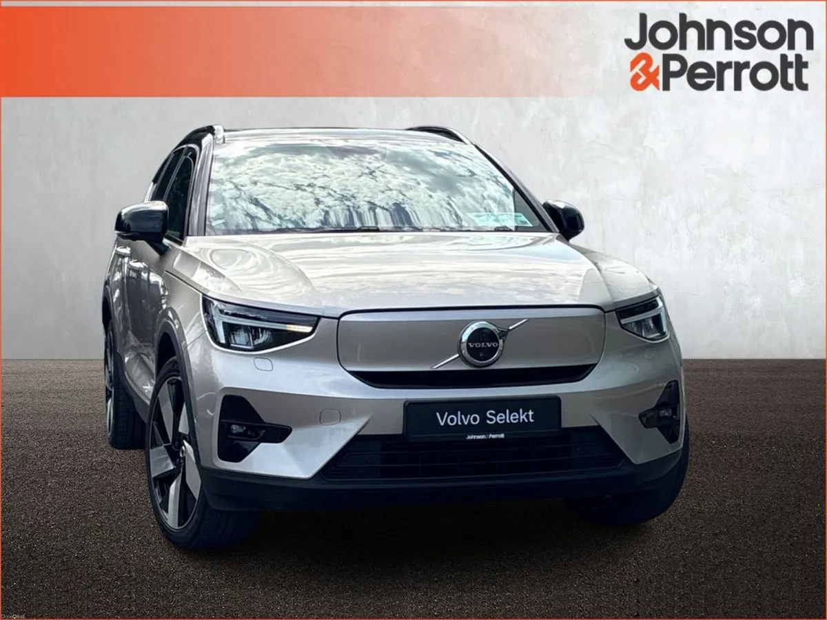 Volvo XC40 69 kWh 231hp Ultimate - Two Year Volvo - Image 1