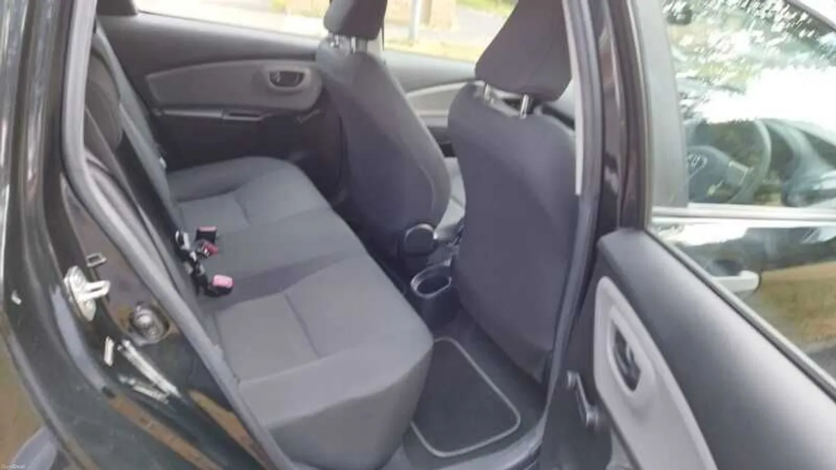 2016 Toyota Yaris - Image 6