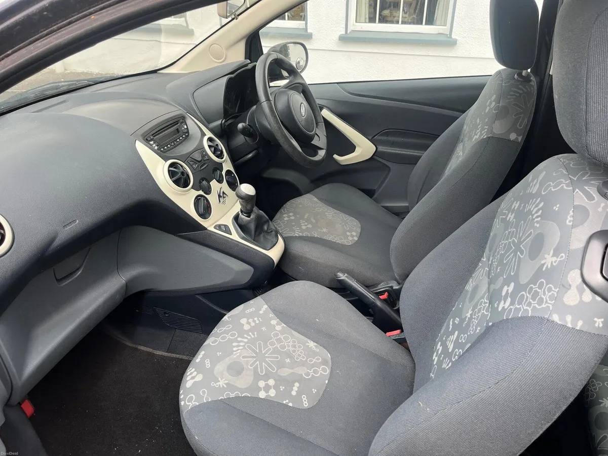 Ford KA 2009 - Image 6