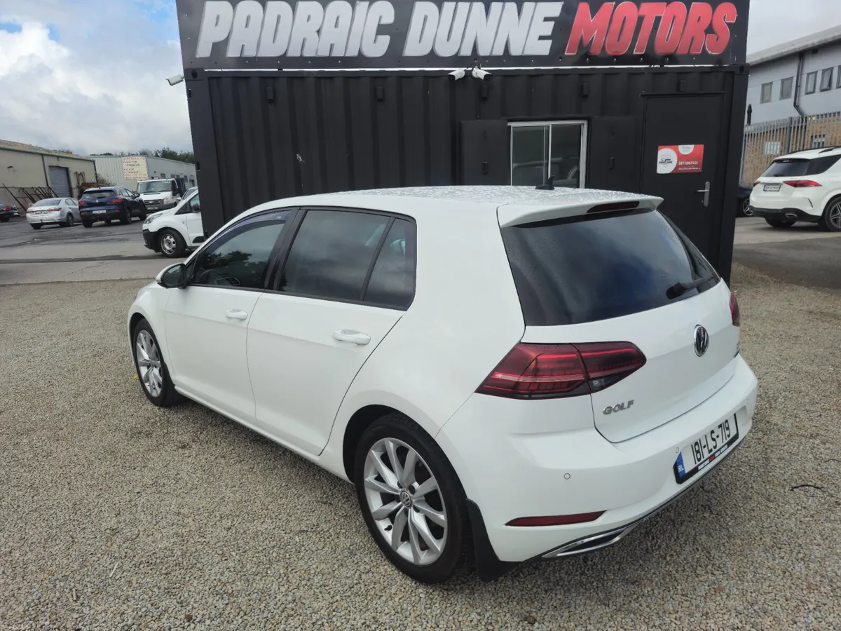 181 VW Golf DSG HIGHLINE DIESEL - Image 5