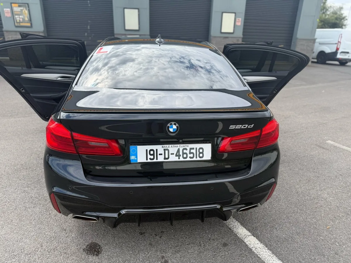 BMW 520d Msport Package - LOW MILEAGE - Image 3