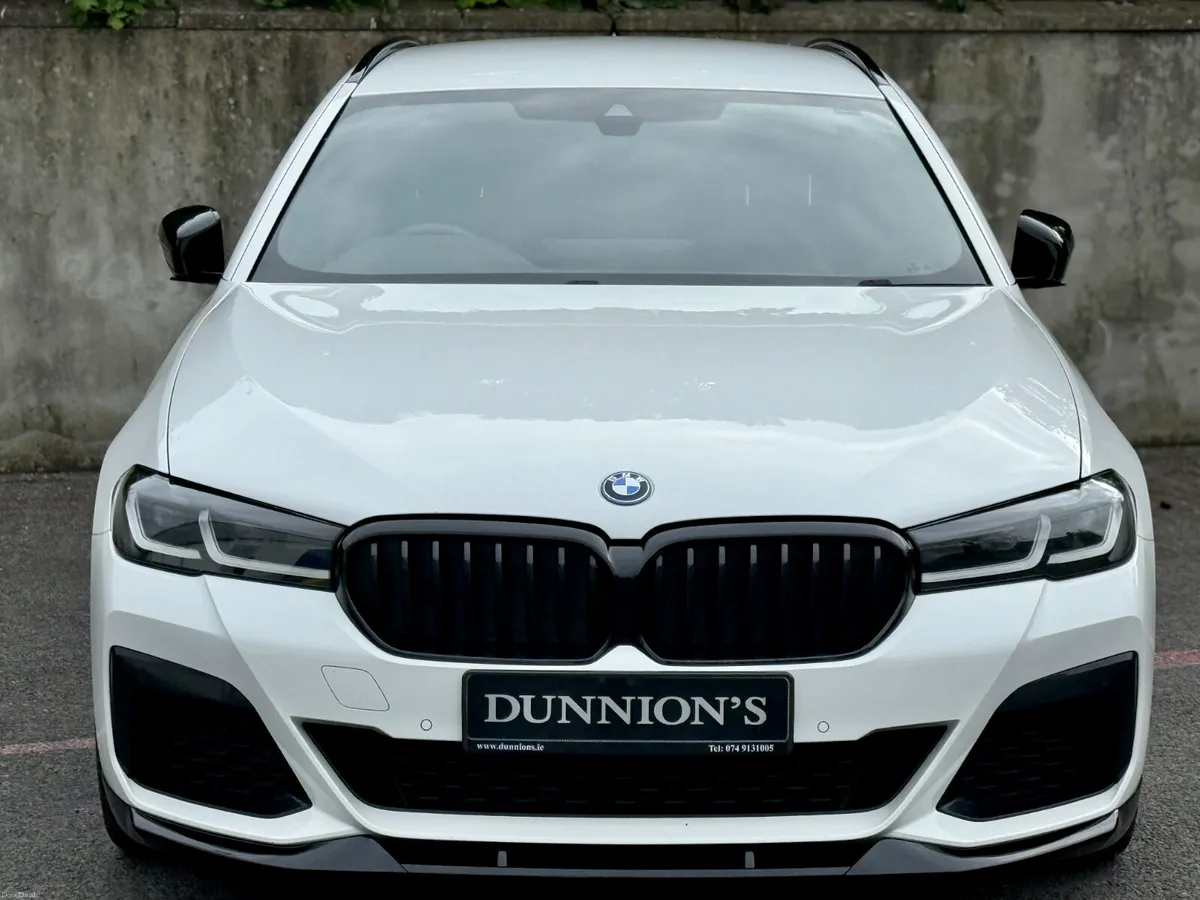 BMW 5-Series 2023 530E M SPORT TOURER LCI - Image 2