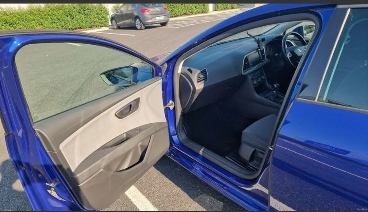SEAT Leon 1.6 TDI SE 2017. Very good condition - Image 4